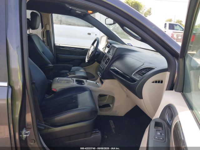 2C4RDGCG2HR863266 Dodge Grand Caravan Sxt