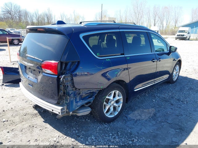 2C4RC1BGXJR126520 Chrysler Pacifica Touring L