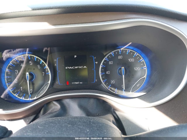 2C4RC1BGXJR126520 Chrysler Pacifica Touring L
