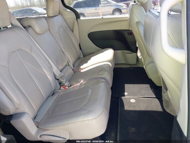 2C4RC1BGXJR126520 Chrysler Pacifica Touring L