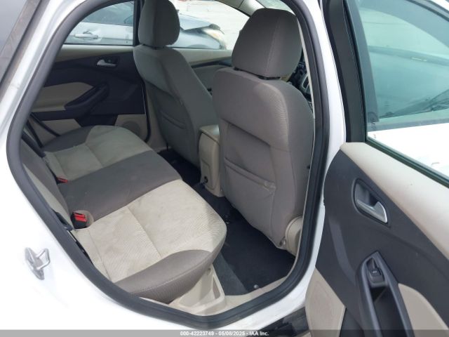 1FADP3K24EL209329 Ford FOCUS SE