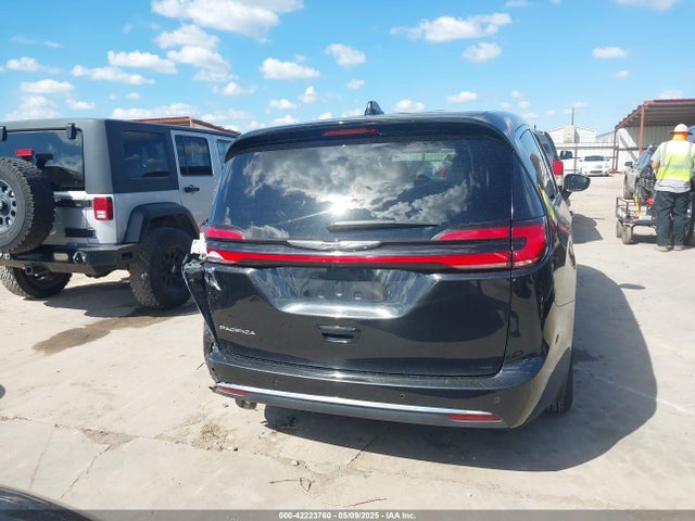 Chrysler Pacifica Touring L 2023 2C4RC1BG0PR586391 Image 16