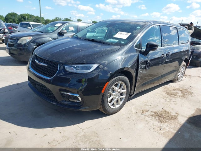 Chrysler Pacifica Touring L 2023 2C4RC1BG0PR586391 Image 2