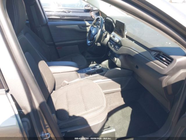 1FMCU0GN9RUA55700 Ford Escape Active