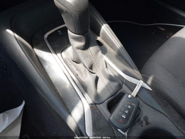 JTDEPRAE9LJ030001 Toyota COROLLA LE