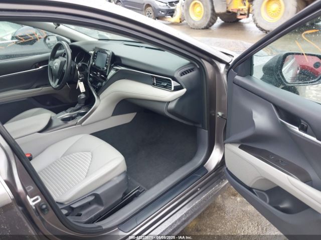 4T1G11AK2NU659646 Toyota CAMRY SE