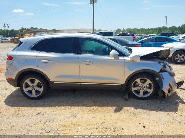 5LMCJ1C92HUL68736 Lincoln Mkc Premiere