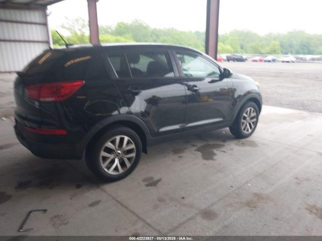 KNDPB3AC8G7861074 KIA Sportage Lx
