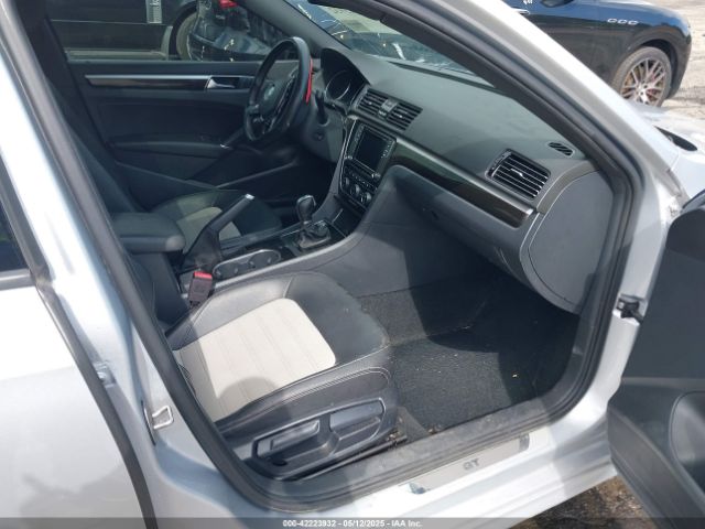 2018 VOLKSWAGEN PASSAT 1VWJM7A3XJC051142 Photo 4