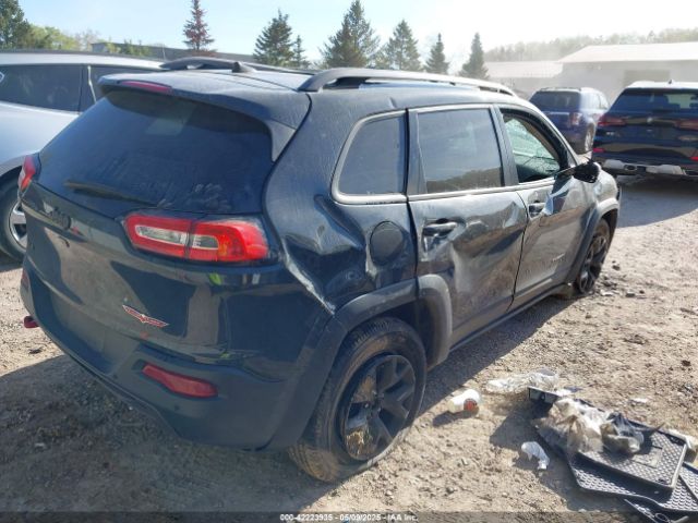 1C4PJMBS4GW378024 Jeep Cherokee Trailhawk