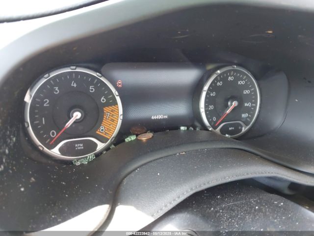 2022 JEEP RENEGADE ZACNJDB12NPN64912 Photo 6