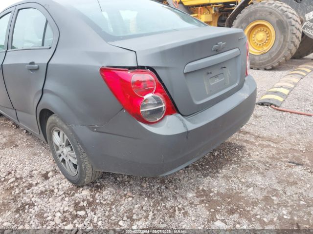 1G1JC5SH9F4198776 Chevrolet Sonic Lt Auto