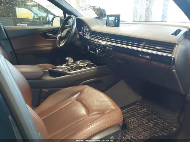 WA1LAAF75HD047074 Audi Q7 3.0t Premium