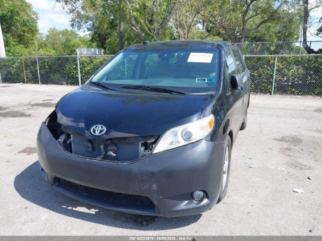 5TDZZ3DC0HS860346 Toyota Sienna L 7 Passenger