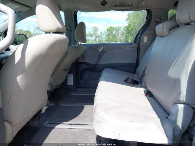 5TDZZ3DC0HS860346 Toyota Sienna L 7 Passenger