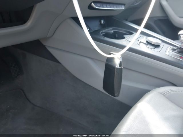WAUGNAF48HN007757 Audi A4 2.0t Premium