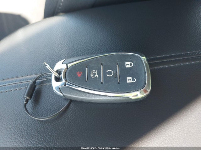 1G1ZD5ST4PF205711 Chevrolet Malibu Fwd 1lt