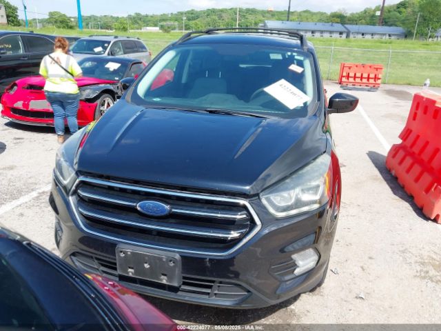 1FMCU0GD0HUC66077 Ford ESCAPE SE
