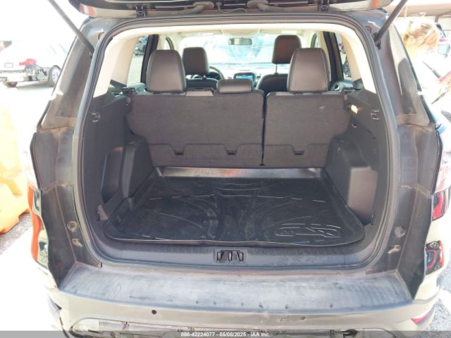 1FMCU0GD0HUC66077 Ford ESCAPE SE
