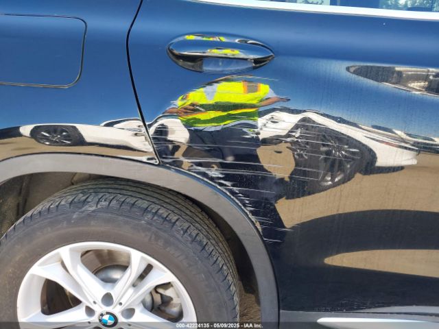 5UXTR7C57KLE98946 BMW X3 Sdrive30i