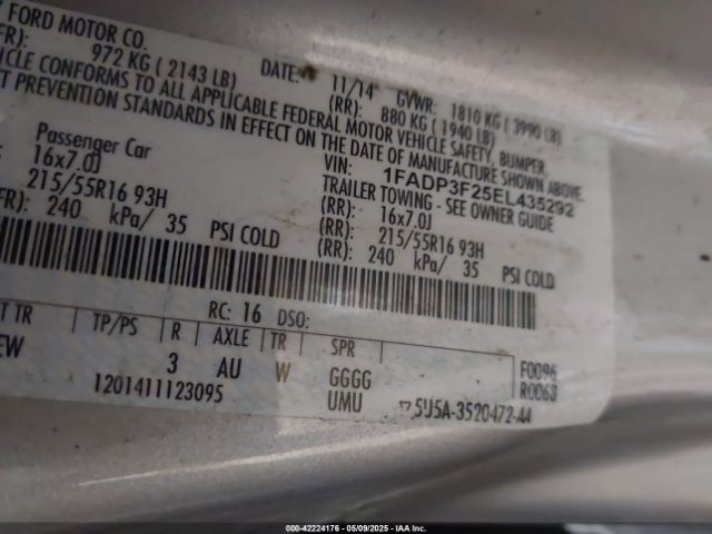 1FADP3F25EL435292 Ford FOCUS SE