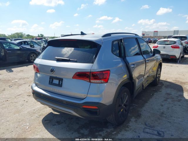 2024 VOLKSWAGEN TAOS 3VV5X7B24RM110764 Photo 3