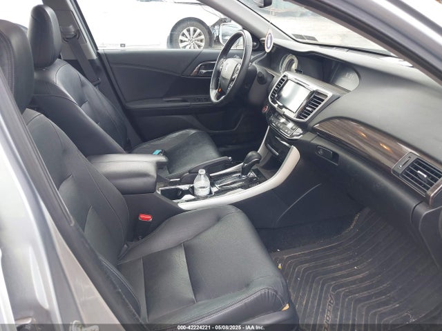 1HGCR3F90HA022002 Honda Accord Touring V6