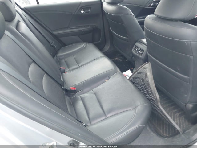 1HGCR3F90HA022002 Honda Accord Touring V6