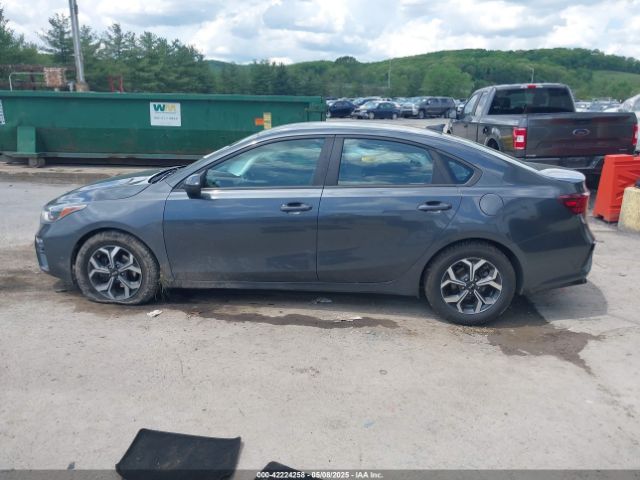 3KPF24AD0KE011989 KIA Forte Lxs