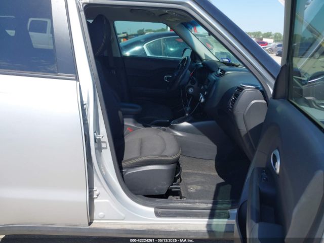 KNDJP3A52E7729143 KIA SOUL +