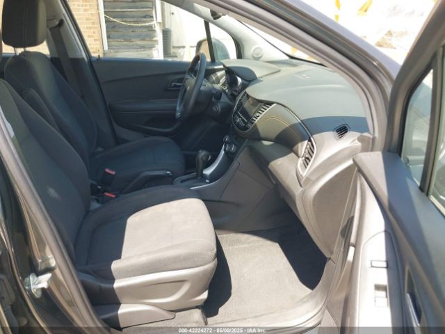 3GNCJKSB0LL206339 Chevrolet Trax Fwd Ls