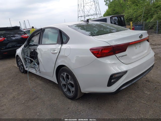 3KPF24ADXLE241539 KIA Forte Lxs