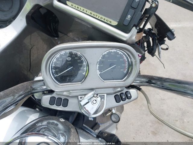 2016 HARLEY-DAVIDSON FLTRUSE 1HD1TAN14GB958929 Photo 6