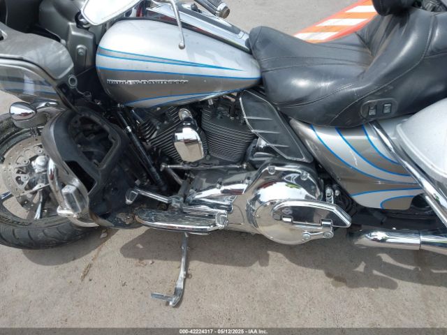 2016 HARLEY-DAVIDSON FLTRUSE 1HD1TAN14GB958929 Photo 8