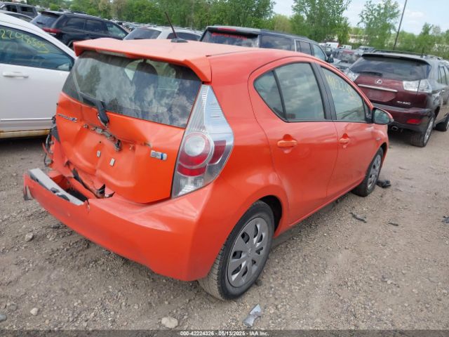 JTDKDTB35E1084842 Toyota Prius C Three