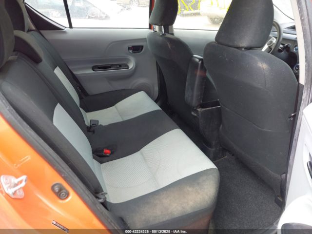 JTDKDTB35E1084842 Toyota Prius C Three