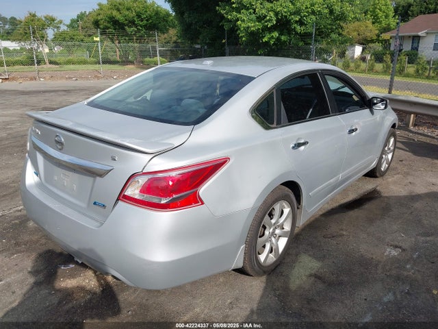 Nissan Altima 2.5 S 2015 1N4AL3AP8FN869892 Image 4