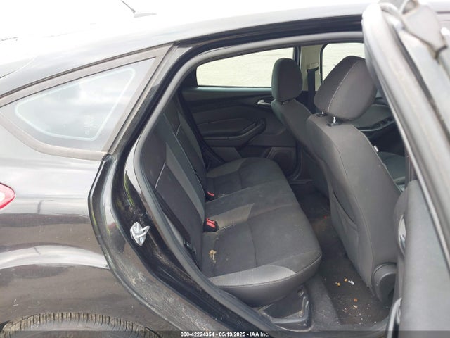 1FADP3K21EL348611 Ford FOCUS SE