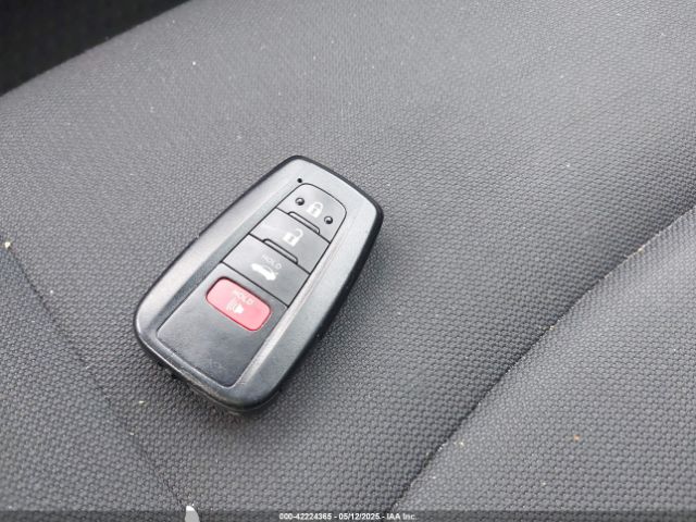JTDVPMAE9N3030350 Toyota COROLLA LE