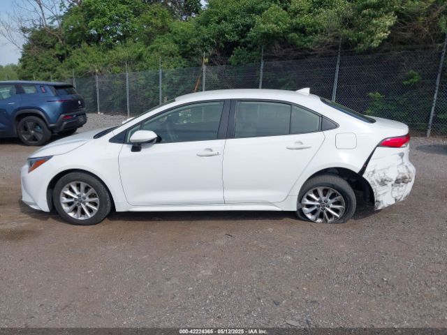 JTDVPMAE9N3030350 Toyota COROLLA LE