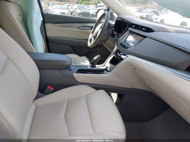 1GYKNBRSXHZ280716 Cadillac XT5 LUXURY