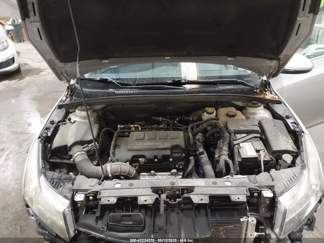 1G1PC5SB8E7117110 Chevrolet Cruze 1lt Auto