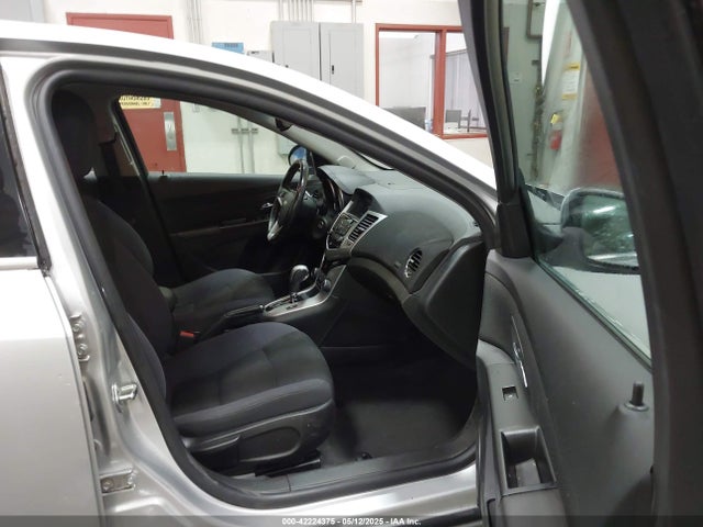1G1PC5SB8E7117110 Chevrolet Cruze 1lt Auto