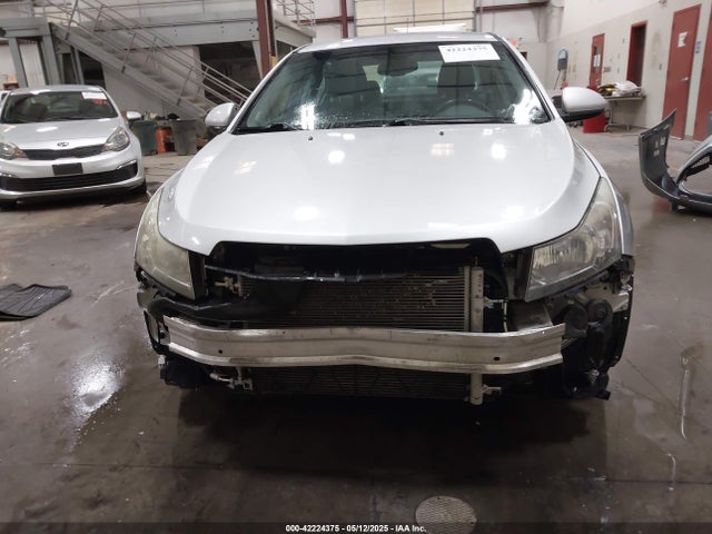 1G1PC5SB8E7117110 Chevrolet Cruze 1lt Auto
