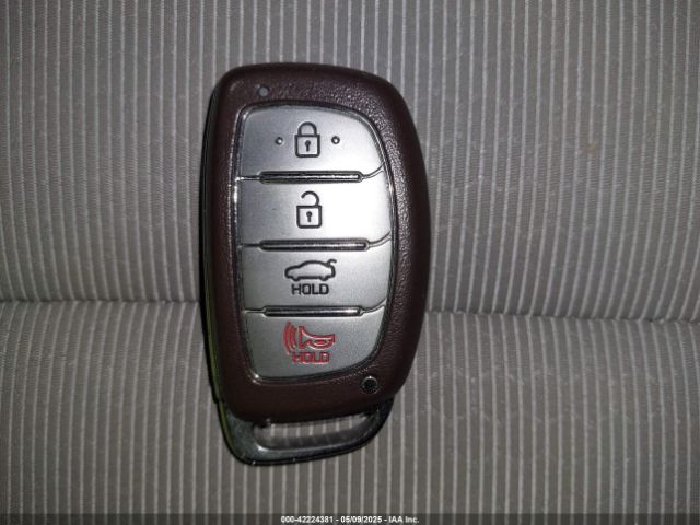 5NPD94LAXHH070770 Hyundai Elantra Eco