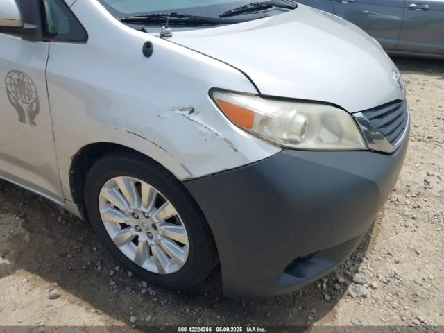 5TDJK3DC4ES076068 Toyota Sienna Le 7 Passenger