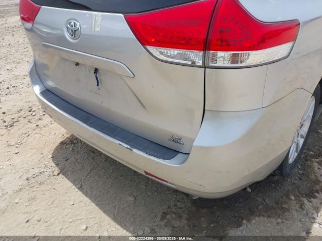 5TDJK3DC4ES076068 Toyota Sienna Le 7 Passenger