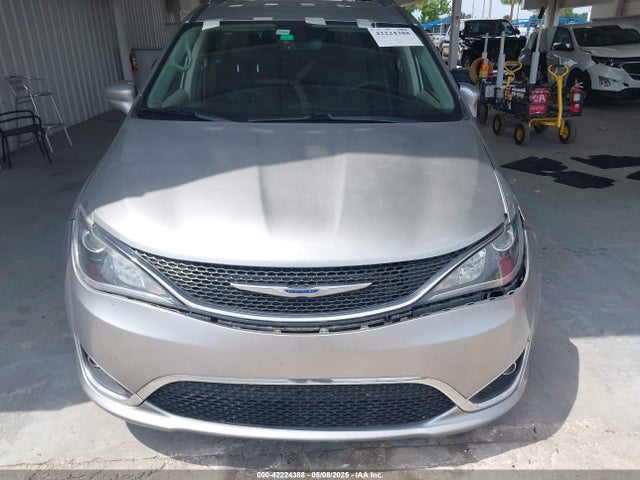 2C4RC1BG8LR115860 Chrysler Pacifica Touring L