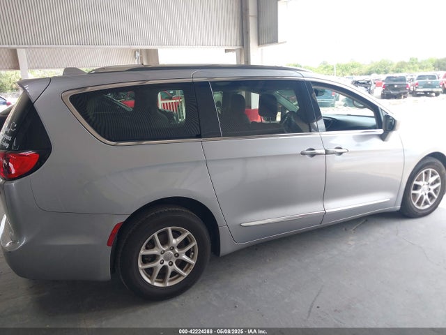 2C4RC1BG8LR115860 Chrysler Pacifica Touring L