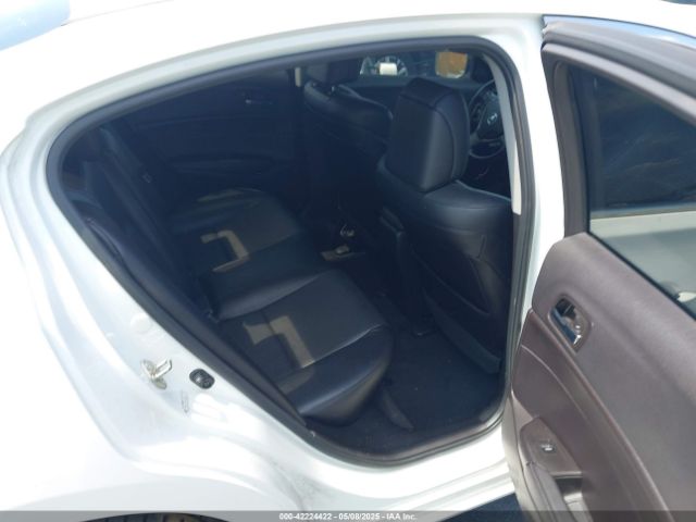 19UDE2F7XJA005822 Acura Ilx Premium Package/technology Plus Package